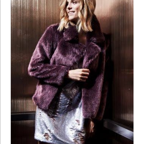 1.State Women’s V neck shift dress - Picture 4 of 8